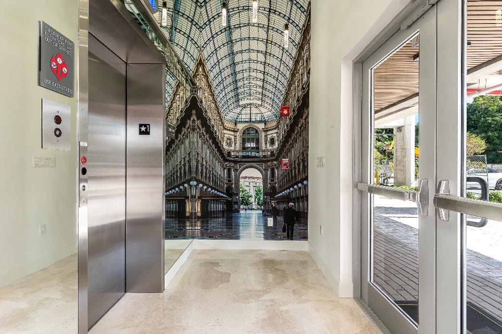 Milan Aventura Hotel - Entrance