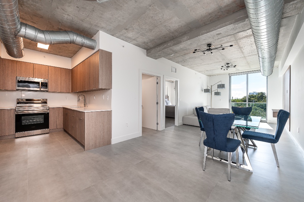 Milan Aventura Hotel - Living & Kitchen
