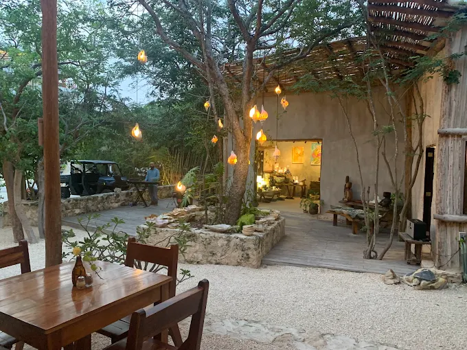 Ulan Eatery