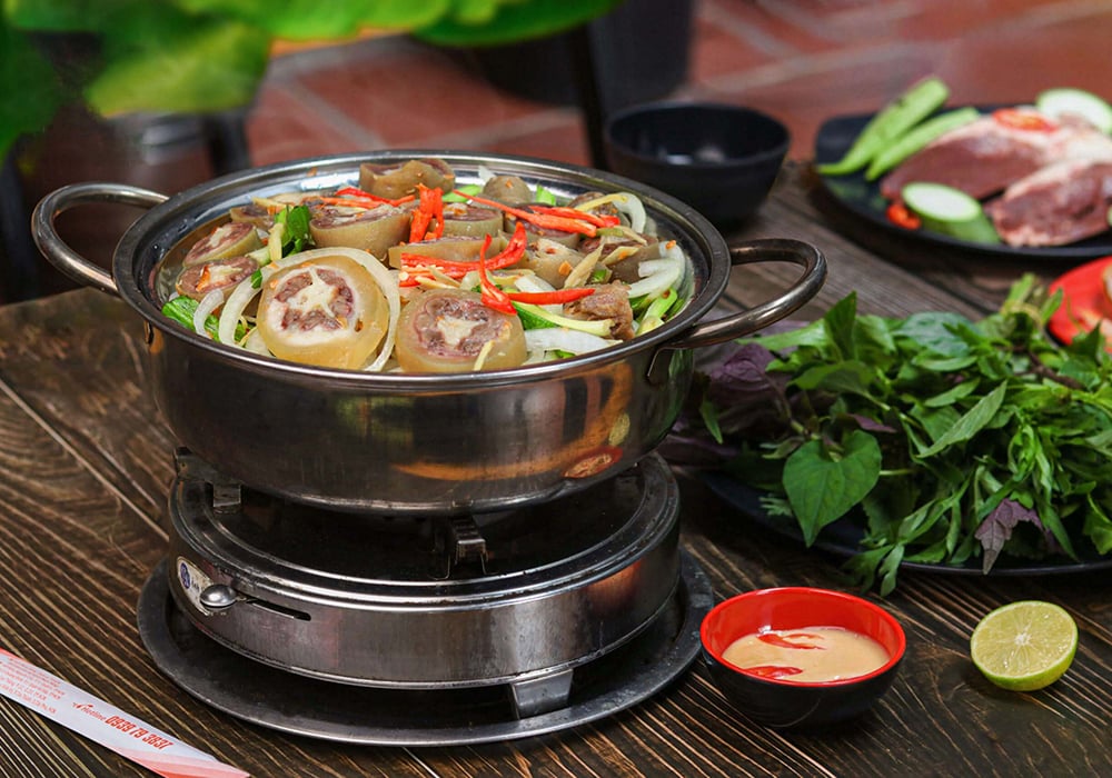 Lẩu Bò Năm C — signature dish