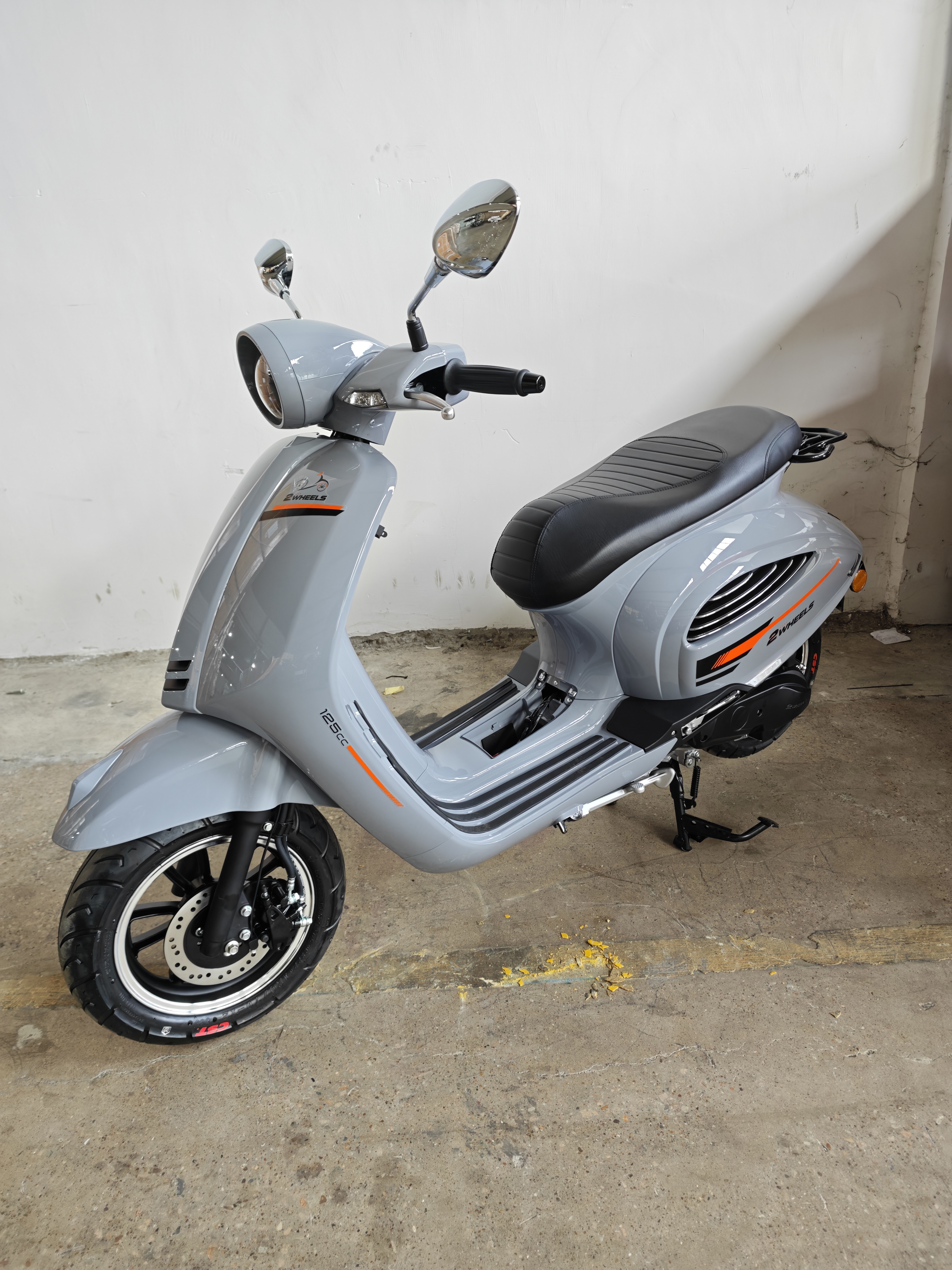ROMA 125 — Grigio