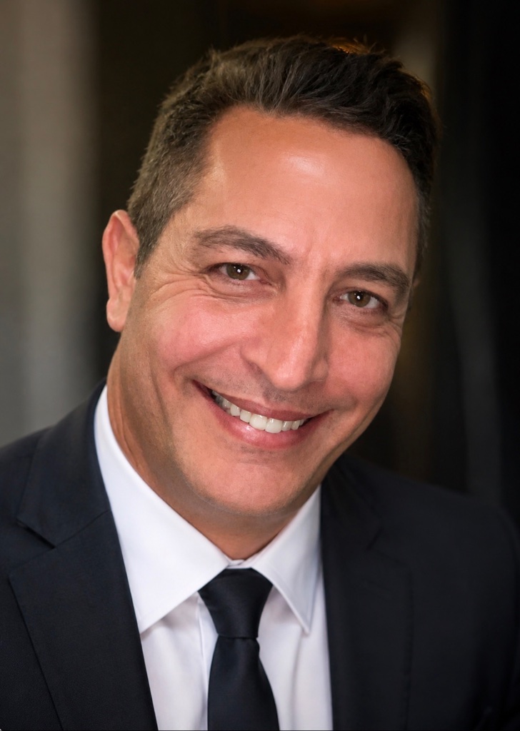 Christopher Ronzo