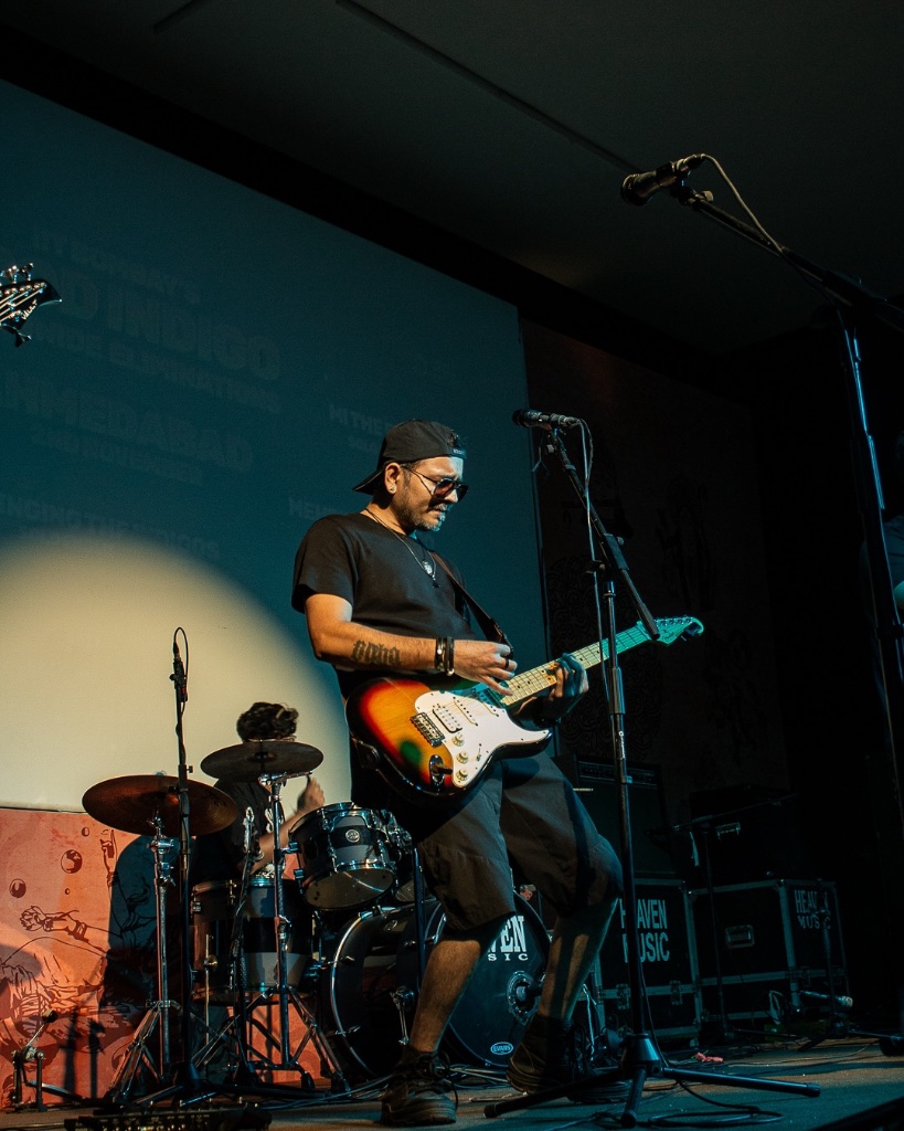 Joel Mogera performing live