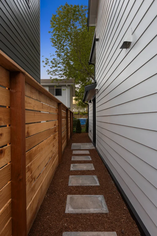 Shoreline residential construction project photo 5