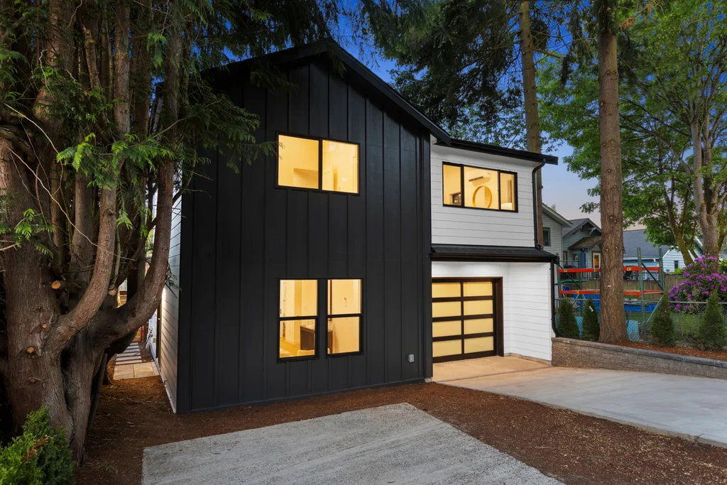 Shoreline residential construction project photo 2