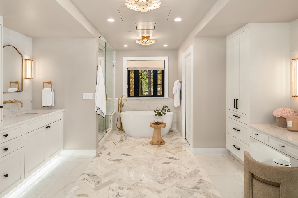 Renton custom home construction project photo 25