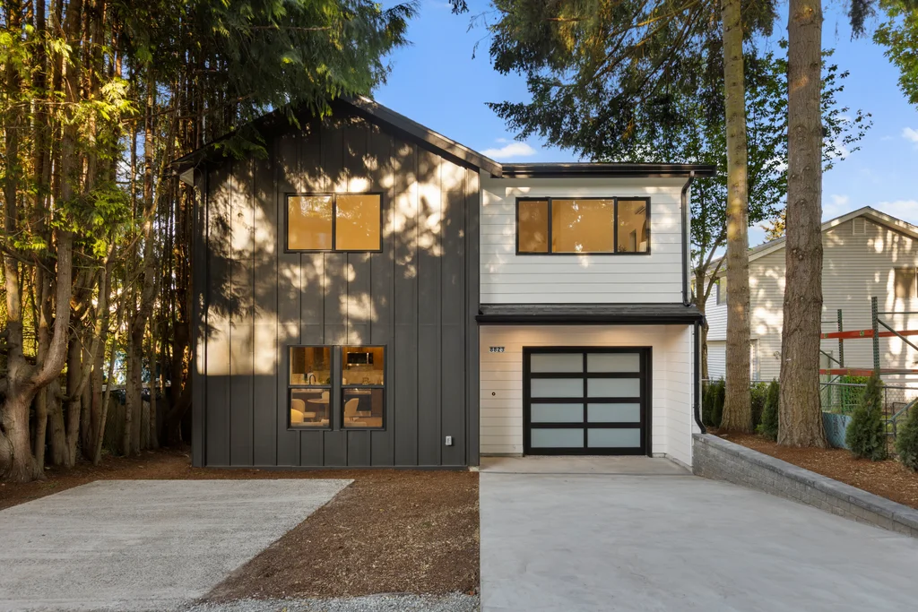 Shoreline residential construction project photo 11