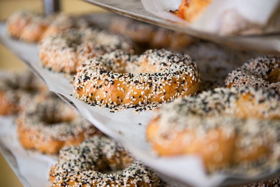 לחמים אישיים