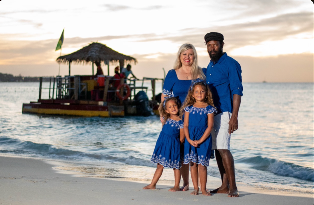 The Tiki Pon Da Sea family on the beach