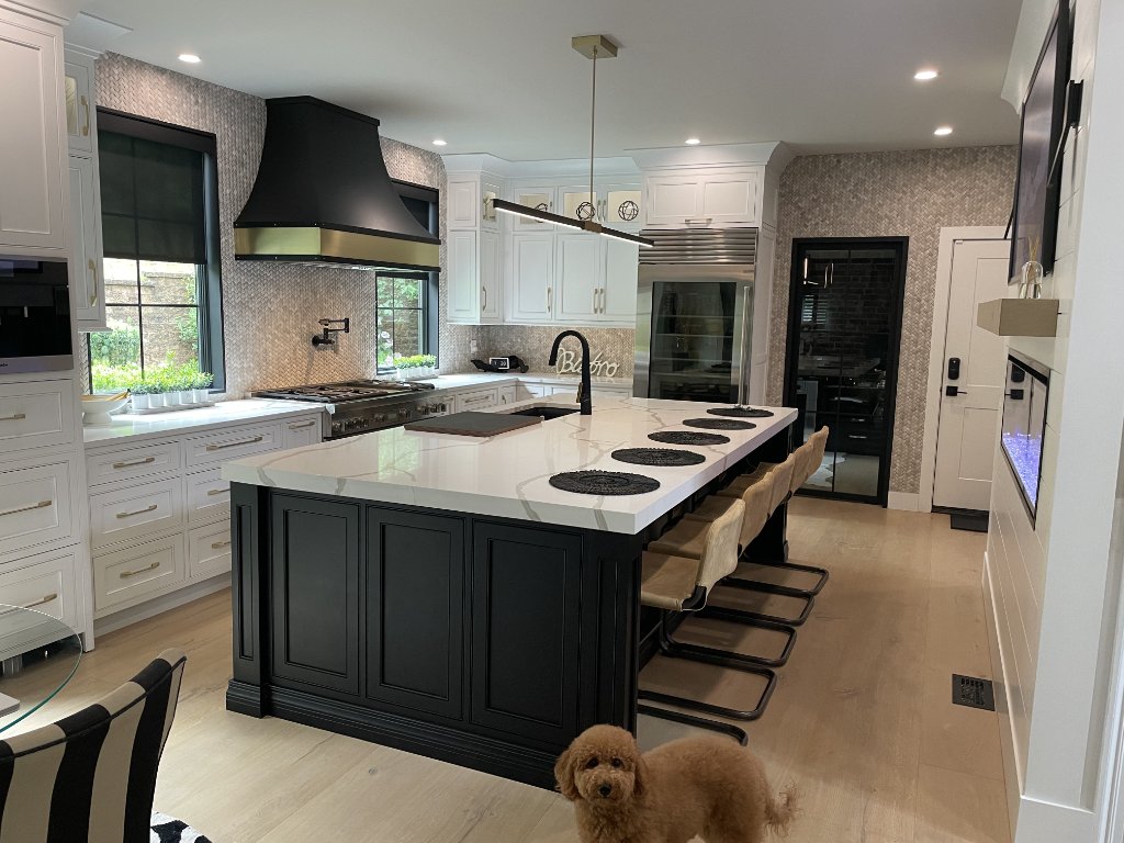 Another stunning kitchen complete in Commack, NY — stop by our showroom to start yours! #kitchencabinets #showroom #longislandny