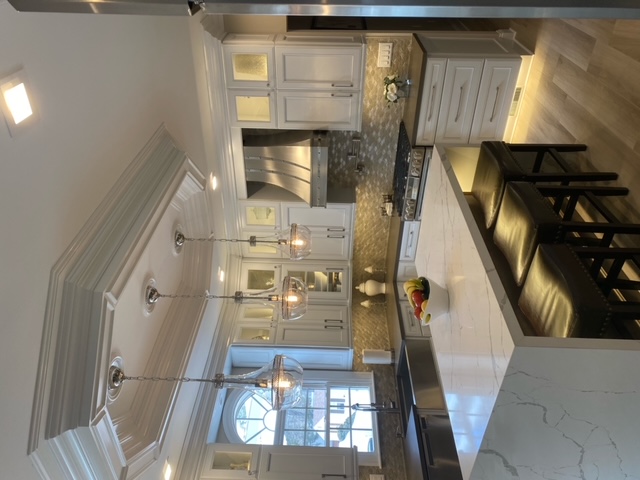 Luxury Kitchen with Ornate Ceiling Detail – Old Westbury, NY | Style Kitchen & Bath
