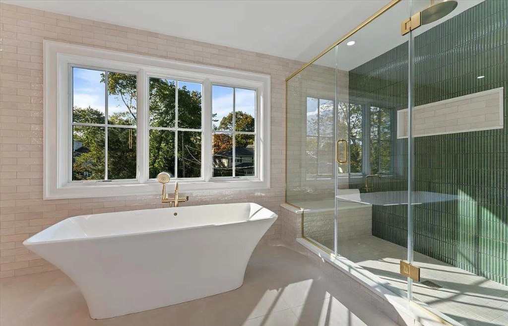 Master Bath — Green Tile & Soaking Tub