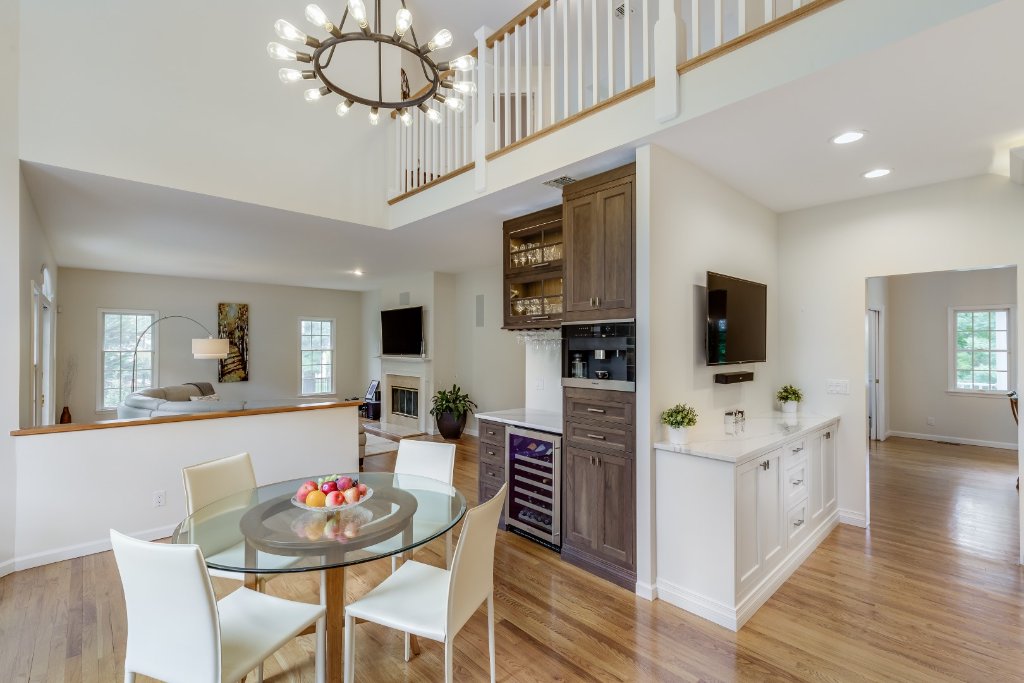 Open Concept Kitchen & Dining Area