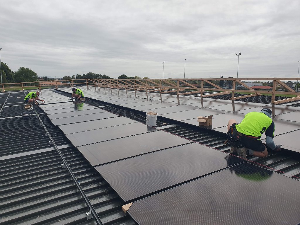 Solar installation on the Pukete Neighbourhood House roof, Hamilton