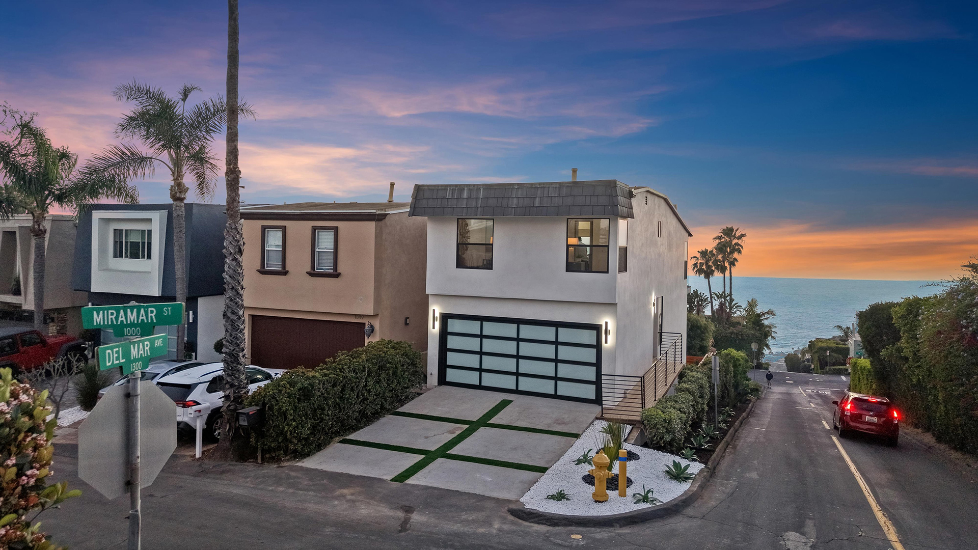 1095 Miramar St — view 1