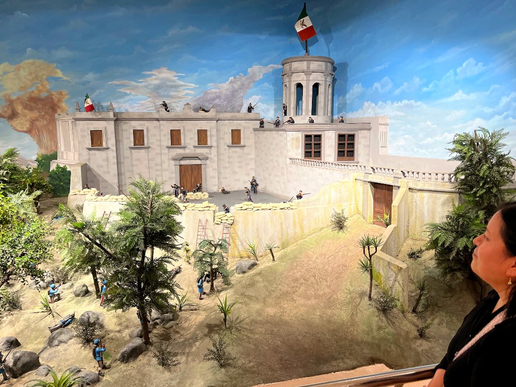 Castillo de Chapultepec y Museo del Caracol