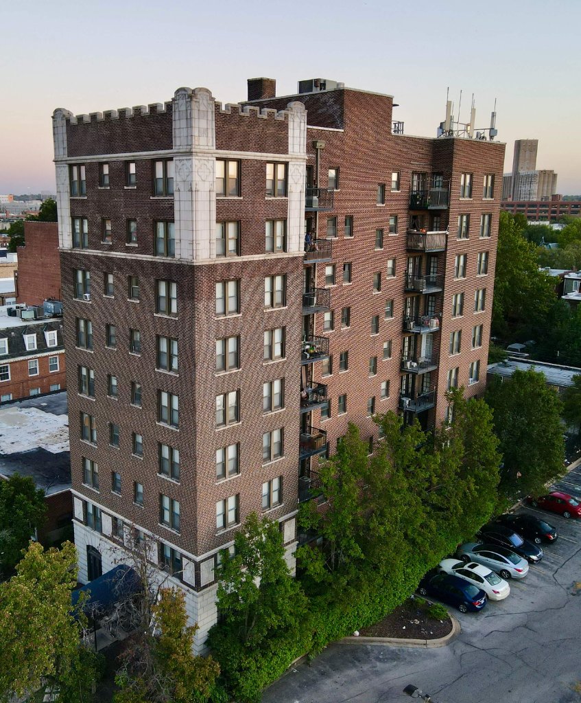 4166 Lindell Blvd — The Leonardo
