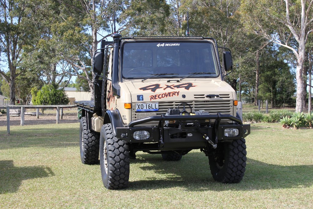 Unimog recovery truck