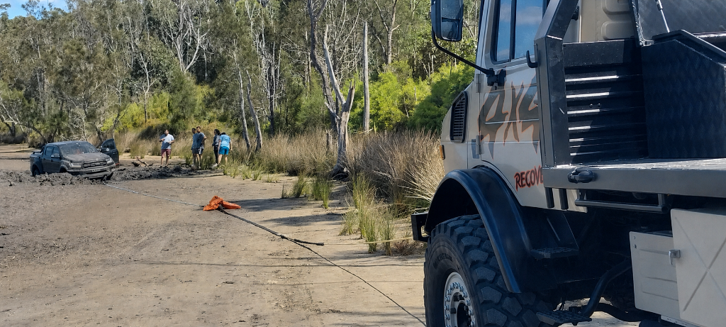 4x4 Recovery truck on site