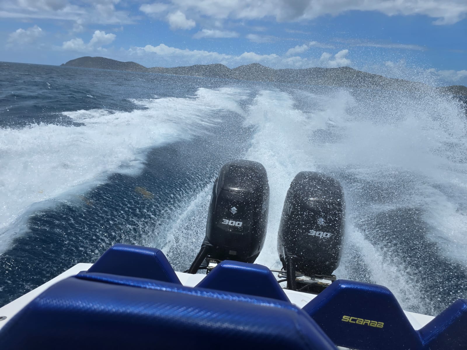 Underway on Diamanté Blanco