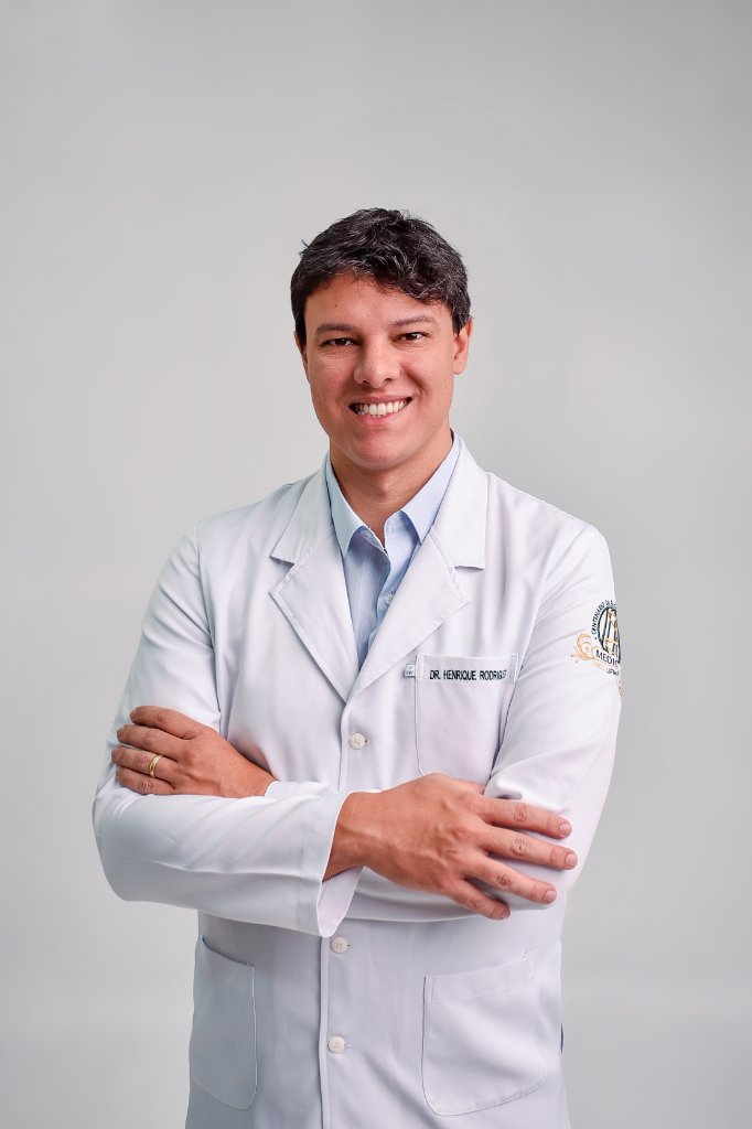 Dr. Henrique Lemos