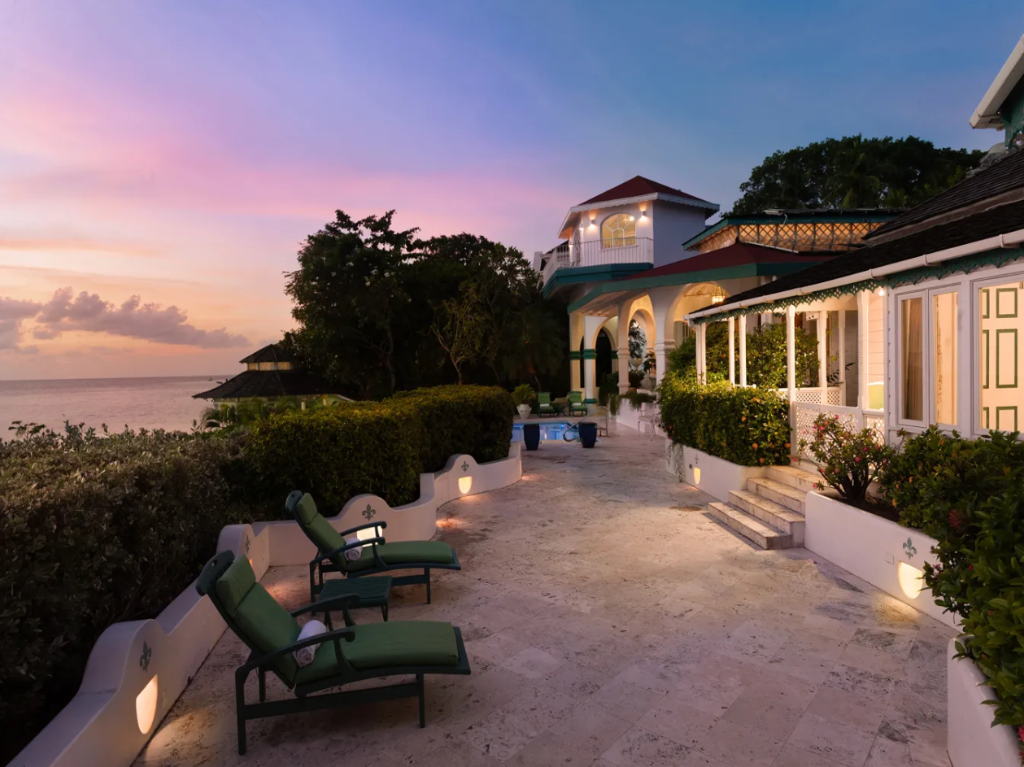Sunset Colonnade