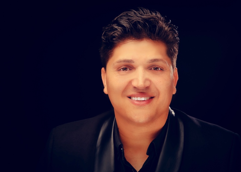 Lemon Times Online Magazin Düsseldorf – Düsseldorf: Robert Vuchinger: Neuer Lemon Botschafter – Robert Vuchinger, Lemon Botschafter, Musik Düsseldorf, Interview, Jazz, Soul, DynamicBeatz, Pianist, Sänger
