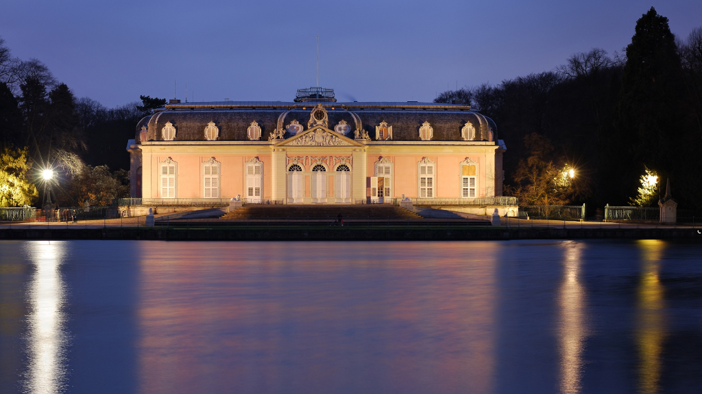 Online Magazin Benrath – Schloss Benrath bei Nacht | Lemon Times