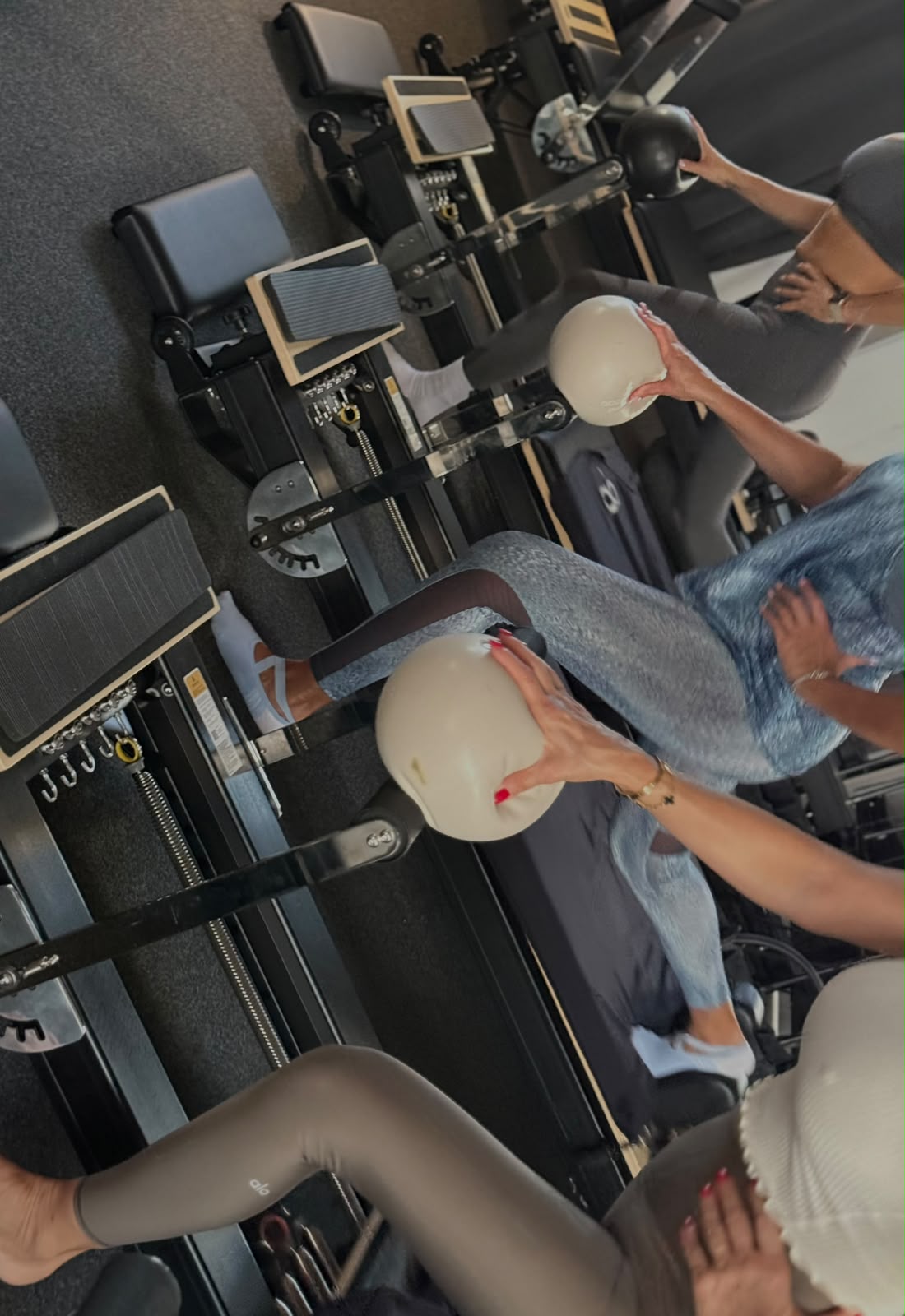Reformer Pilates in kleinen Gruppen I The Body House Oberkassel I Lemon Times
