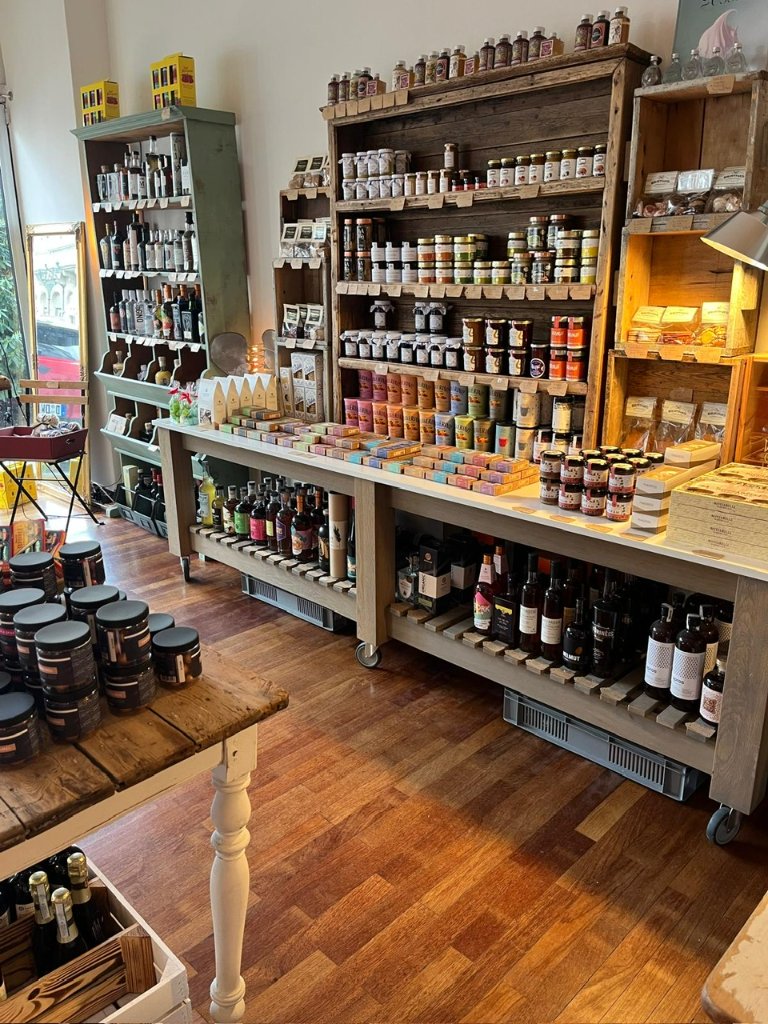 Innenraum Ausprobierladen Benrath – liebevolles Sortiment | Lemon Times