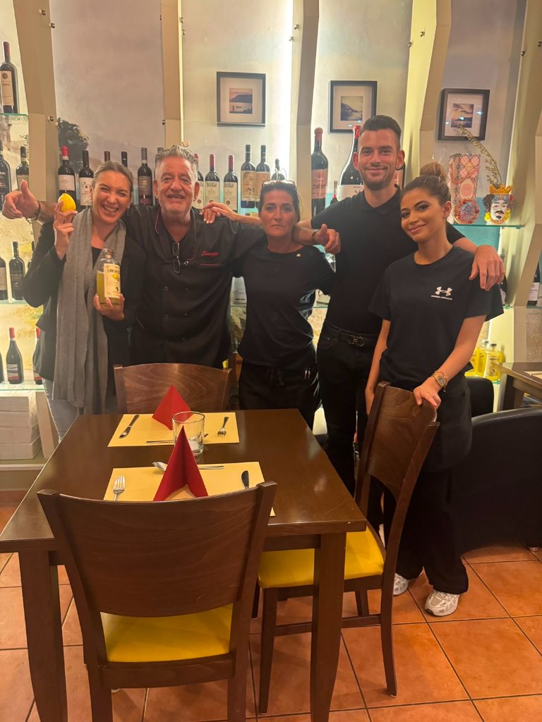 Da Giuseppe Italiener Benrath – Redakteurin Nina Scholten mit Team, Lemon Times