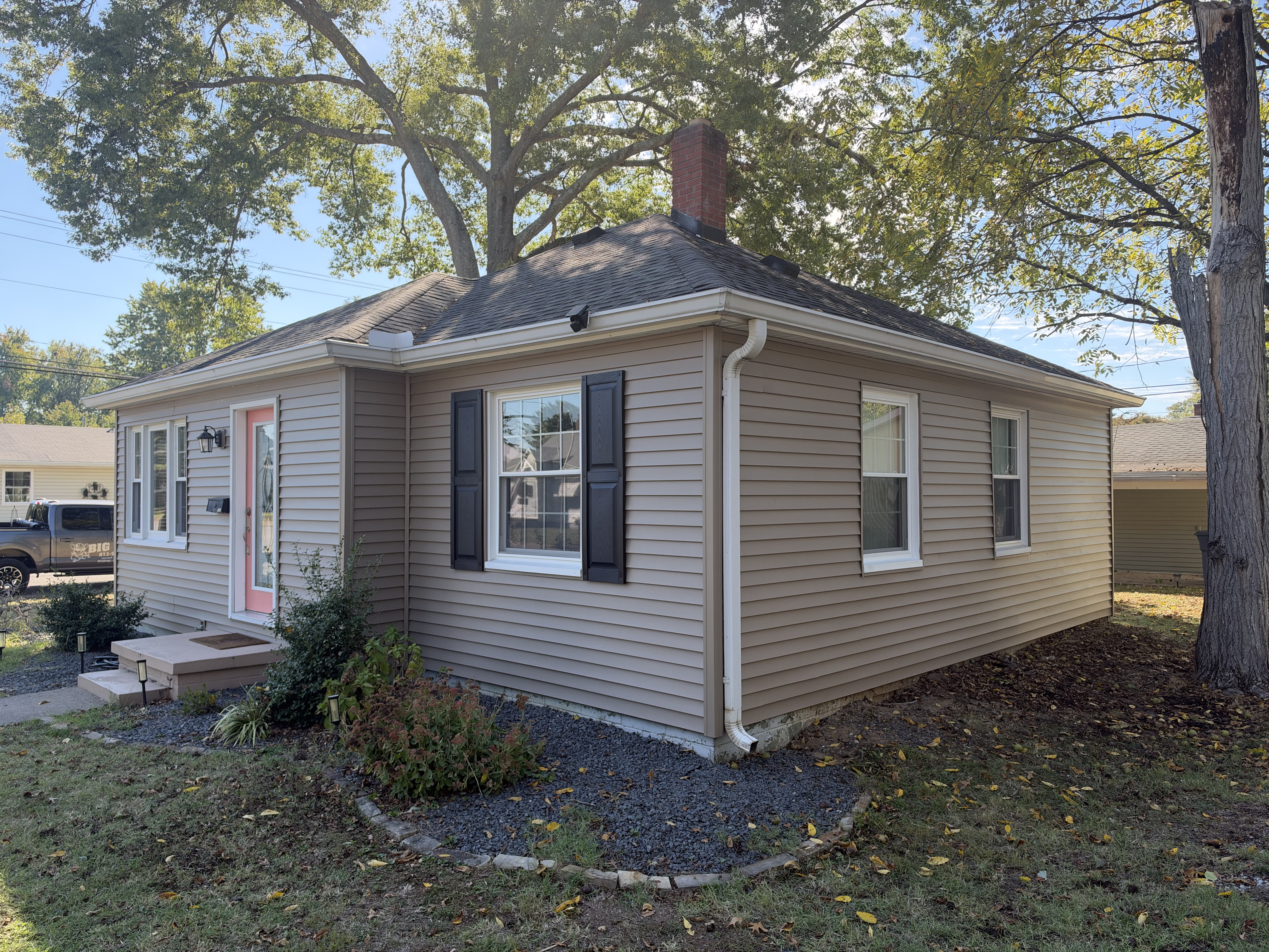 After - Norandex Siding in Premium Mocha Color
