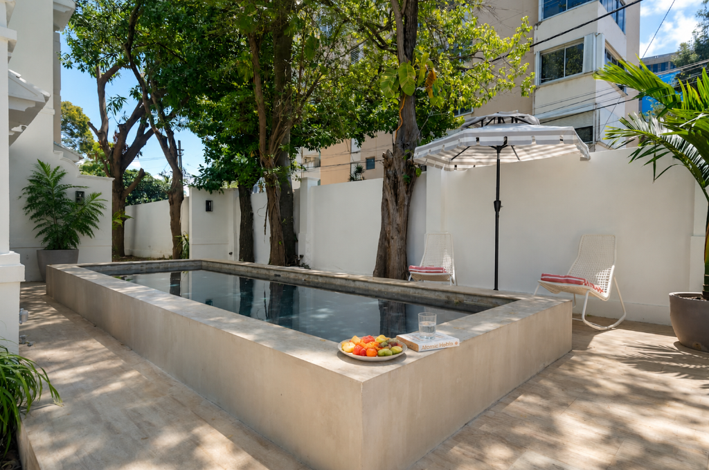 Private pool and courtyard