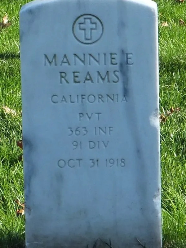 Mannie E. Reams grave at Arlington National Cemetery