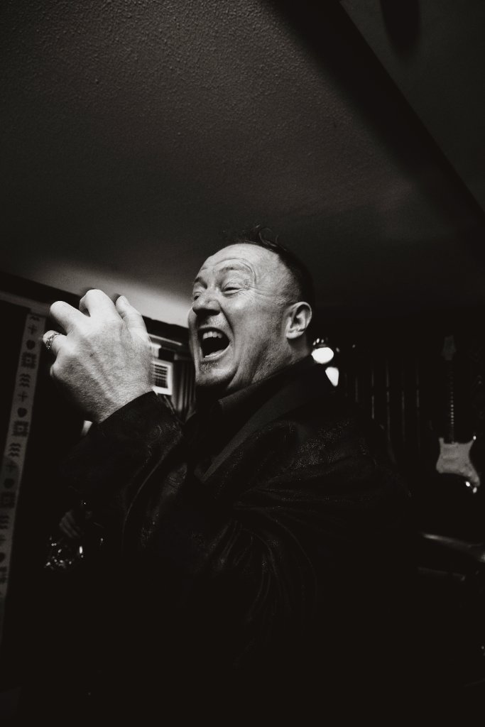 GT — Vocals