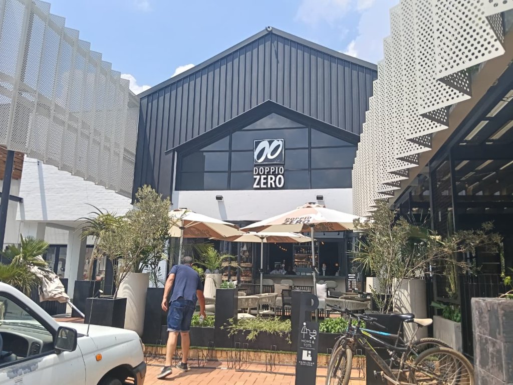 Doppio Zero Hazeldean evening