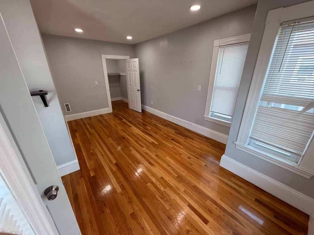 After cleaning: Move In / Out Cleaning Service