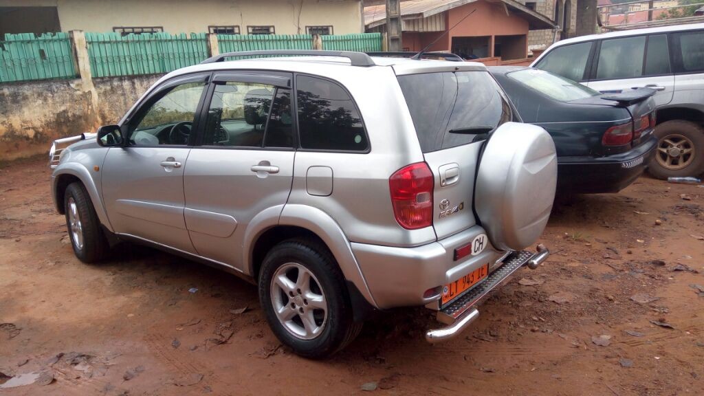 RAV4 2005 Intermédiaire
