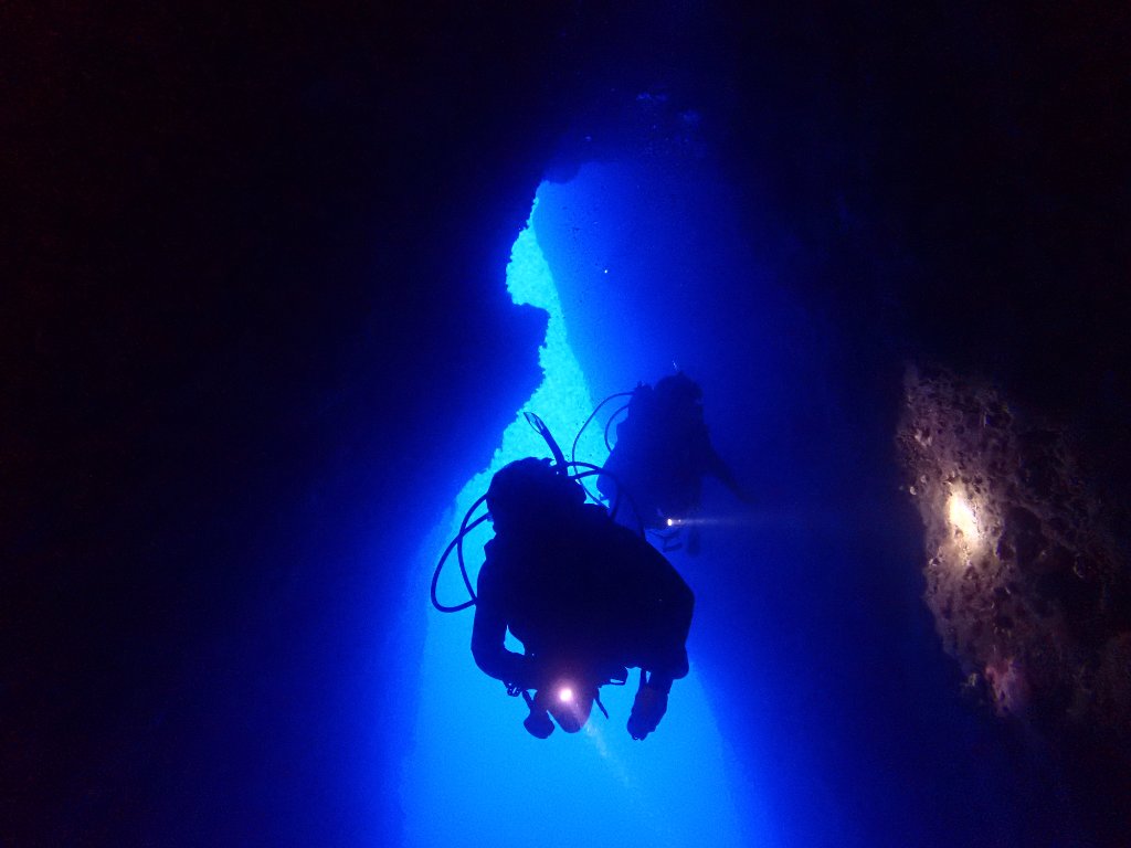 Unaccompanied Diving