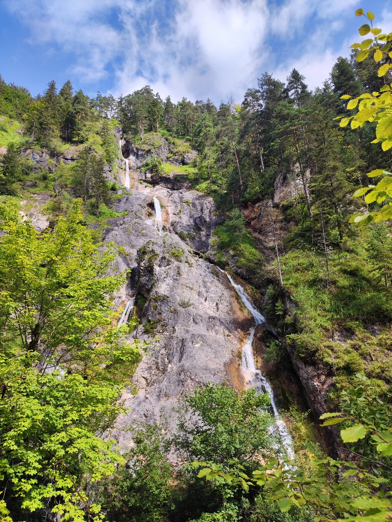 Almbachklamm bei Berchtesgaden – Wasserfallzauber und warum der Tragerucksack unser bester Freund wurde
