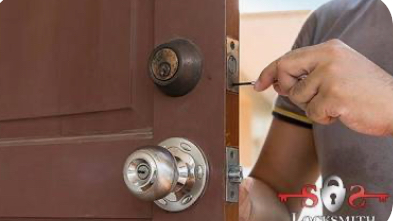 Locksmith fixing door knob lock San Carlos
