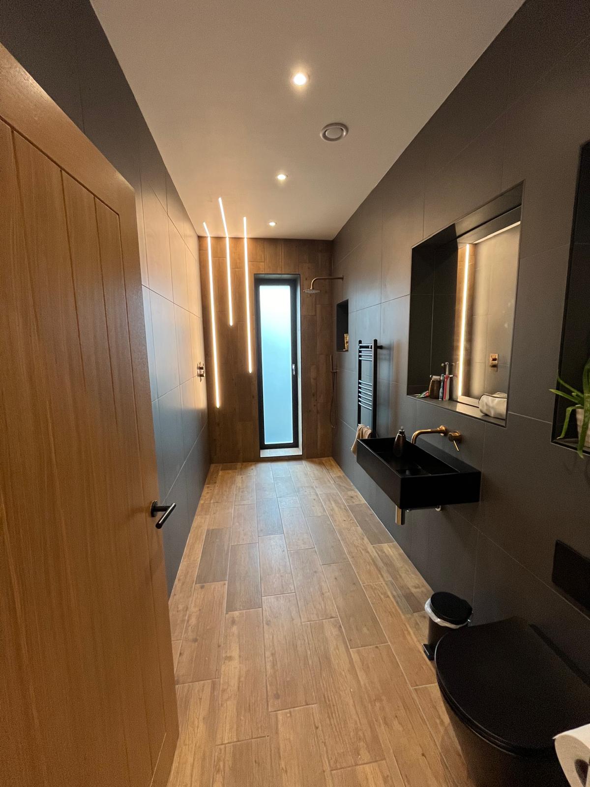 Contemporary Bathroom
