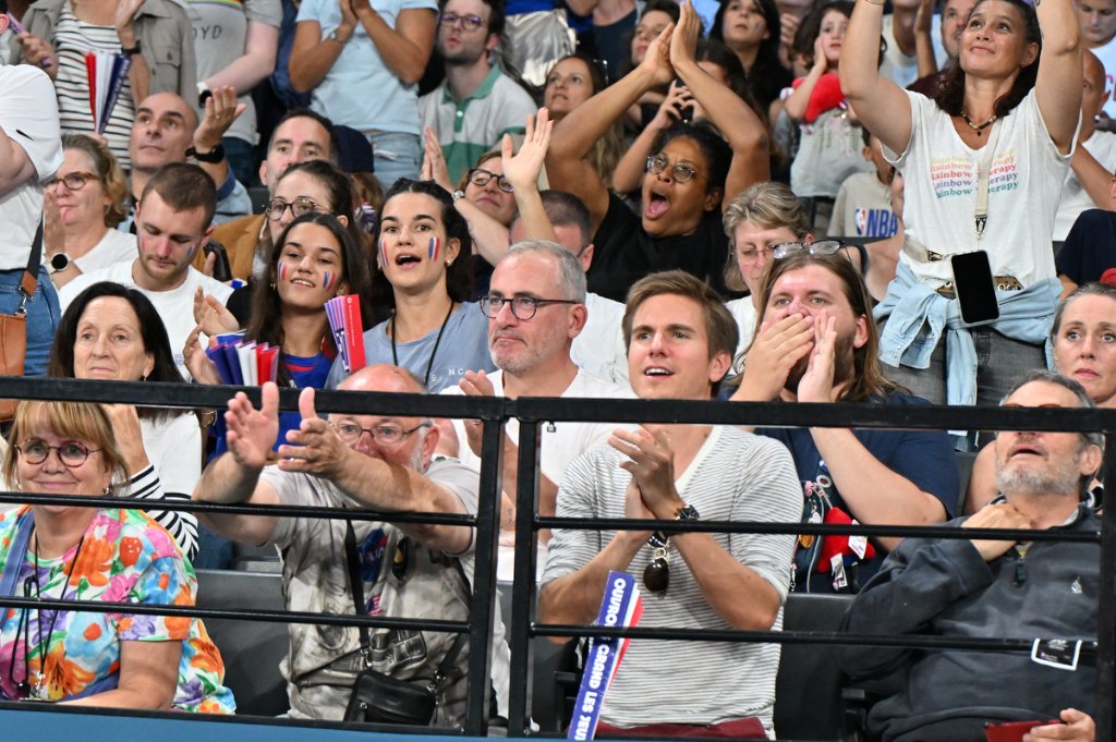 Excited crowd at Paris 2024 Paralympics wheelchair basketball