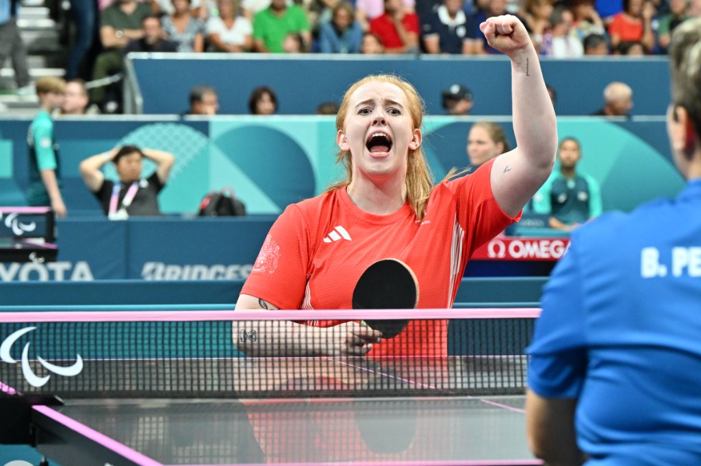 Para Table Tennis athlete in competition