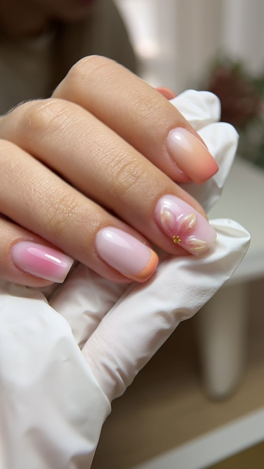 Ongles baby boomer avec fleur 3D