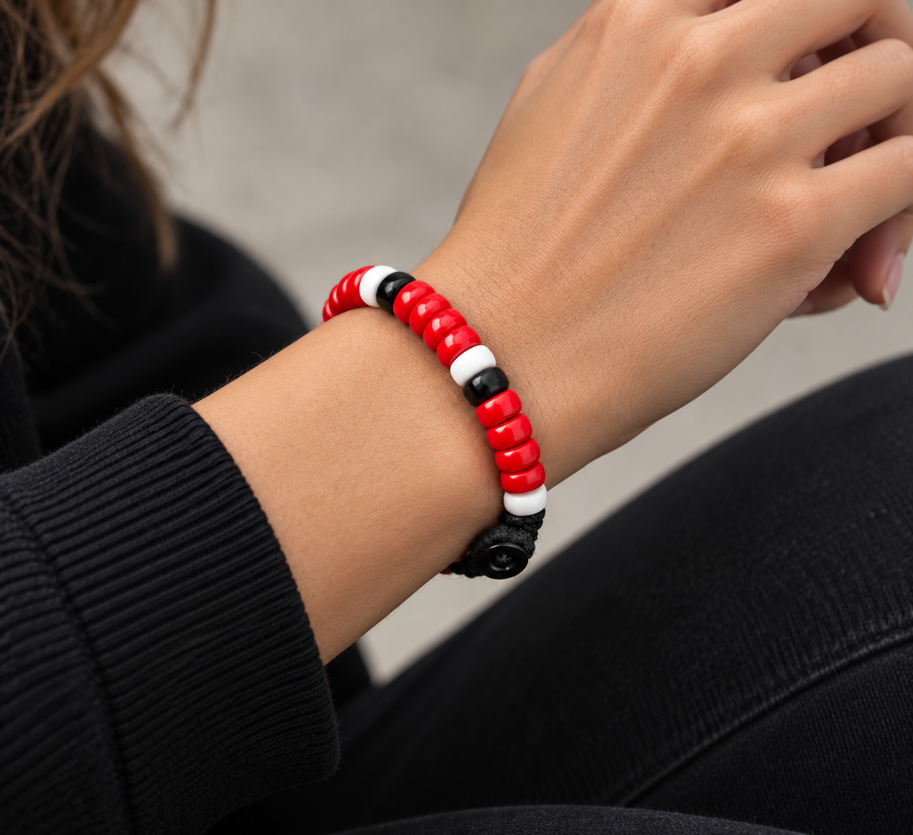 Signature LISSBISS Red, Black & White