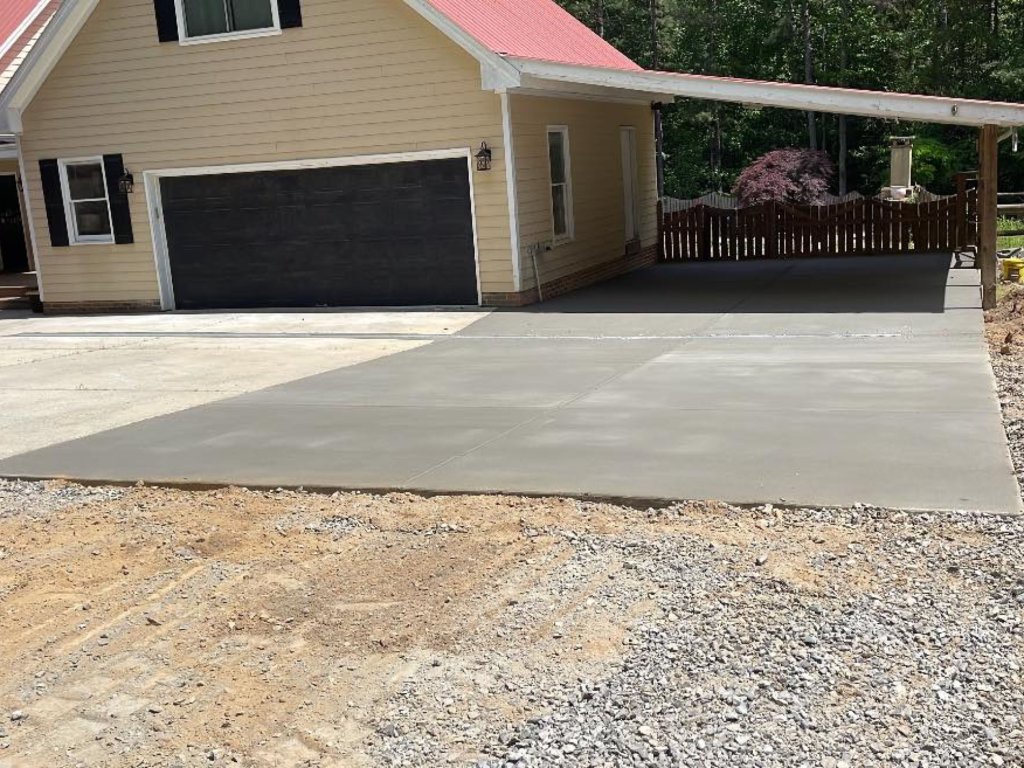 Porch Steps & Pad