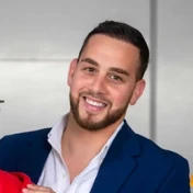 יהודה אהרוני