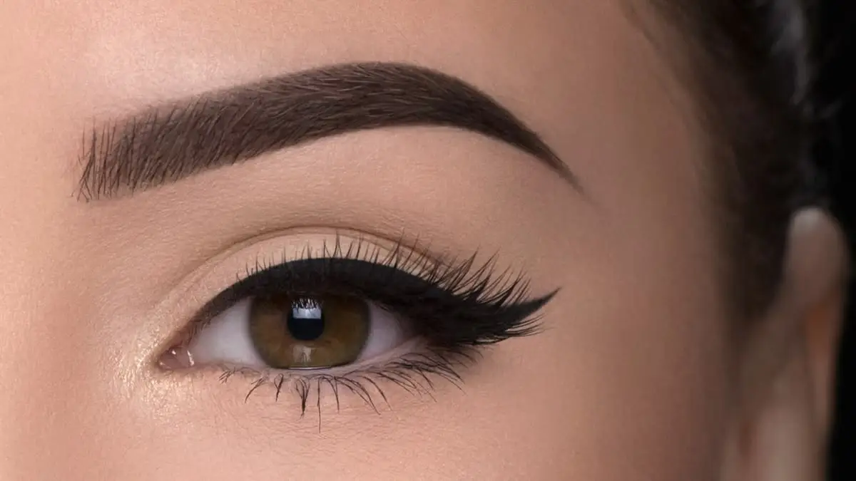 Eyebrow waxing and tinting at Galaxy Nail Lounge Spa in Fort Myers, FL