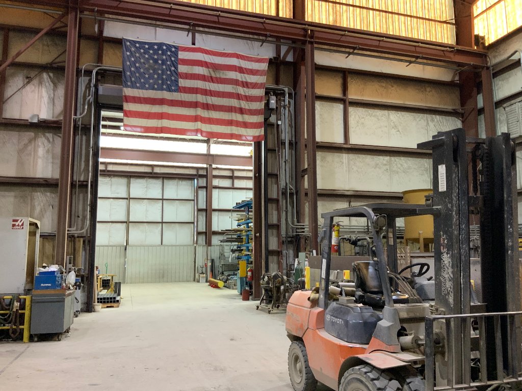 Shipping and receiving loading bay